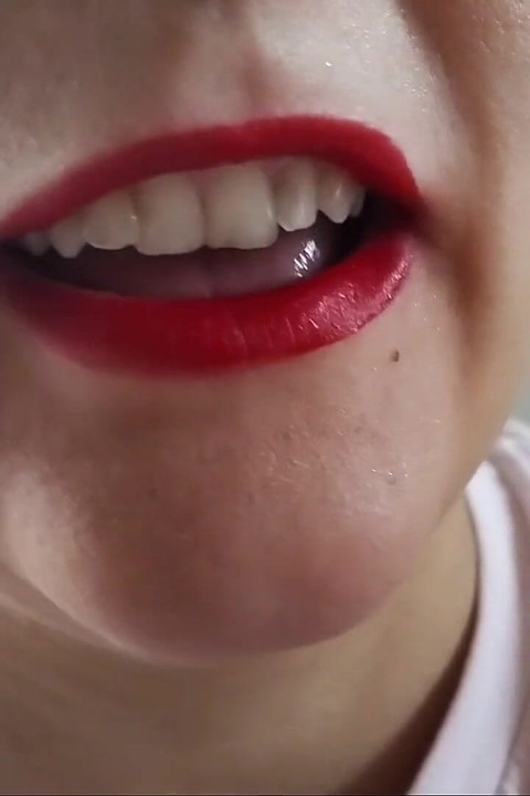 Giantess Red Lips Is Hungry for You POV