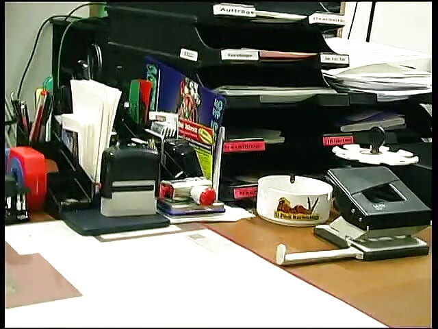 Brineta kurva drka za njega