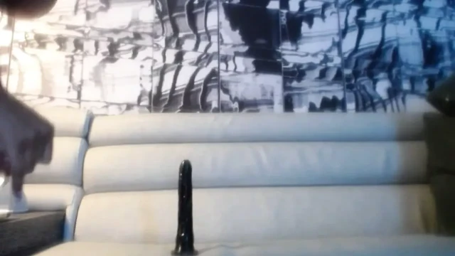 Dildo ride with d ass