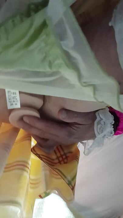 Panty boy has toys and the like. Let's play!