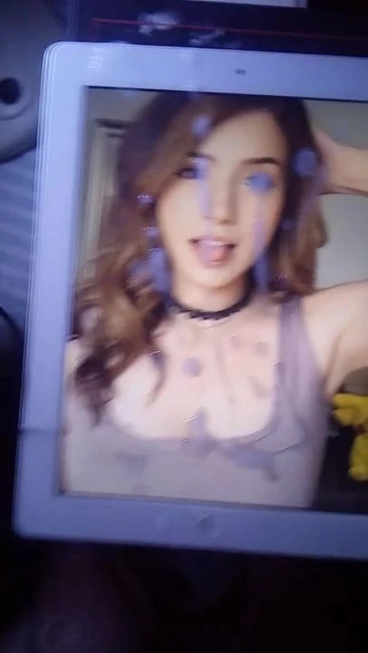 Pokimane moaning cum tribute!