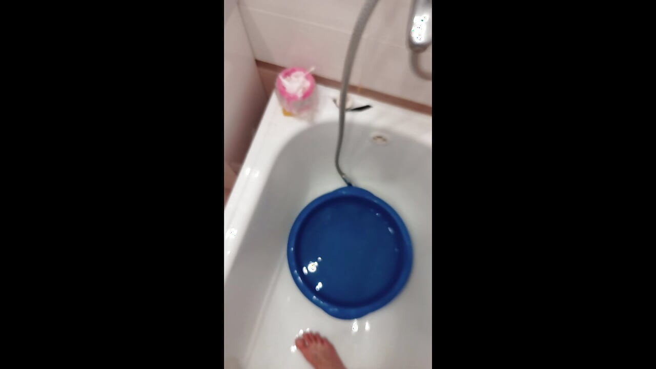 Un corte de pelo erótico para su marido, tal y como lo pidió su esposa.
