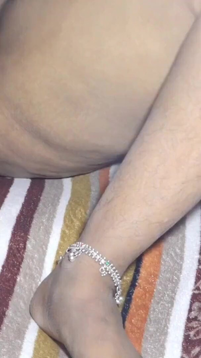 Married women went to her boyfriend house for enjoying ithey both.ofoyer Housbend Thi time.... taking parmishion n sex with him | Clip 3