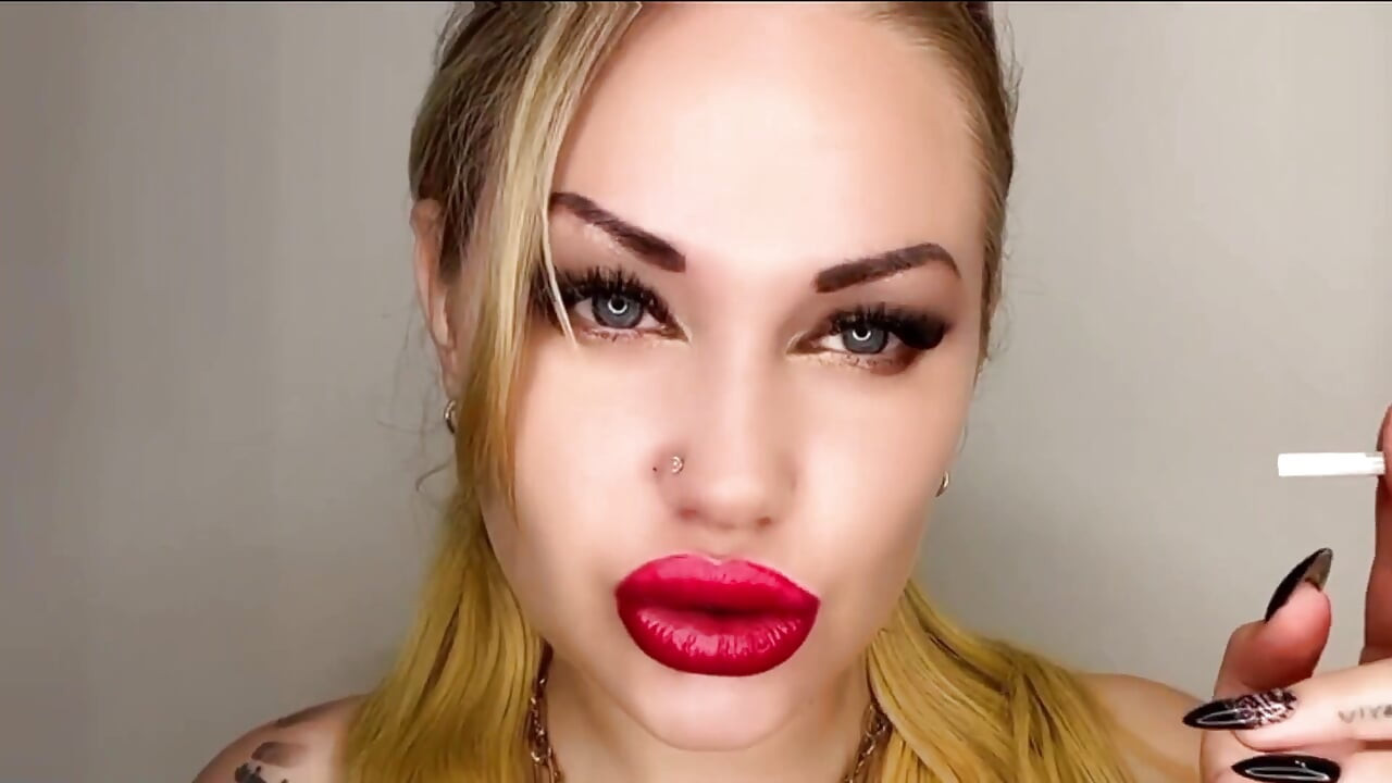 ASMR & Mindfucking rygning JOi dræning