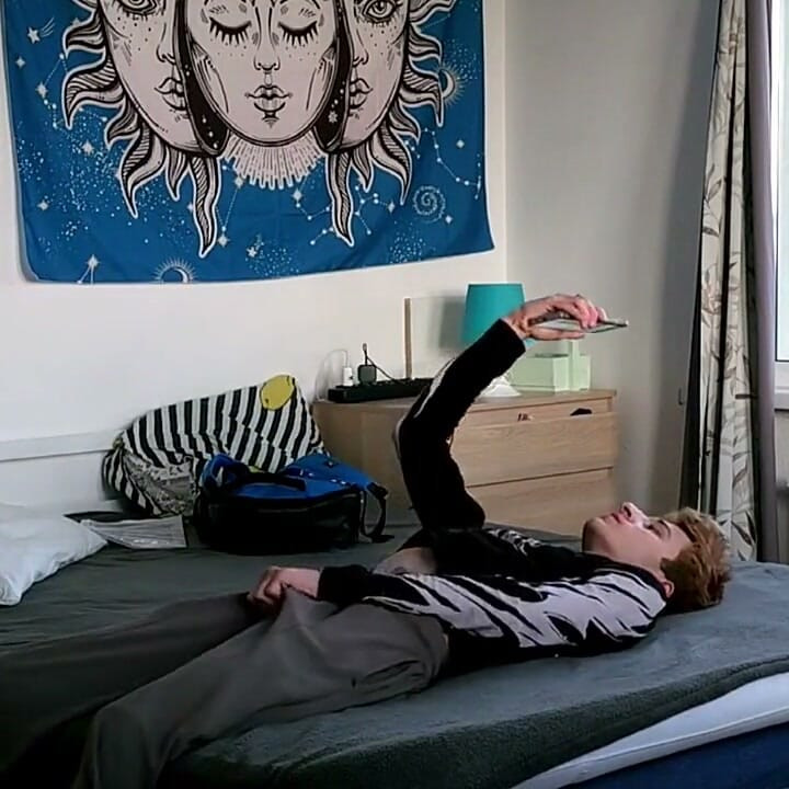 Das enge arschloch einer studentin gefickt und kam