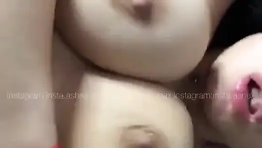 Çifte penetrasyon dildo amcığını parmaklıyor canlı video görüşmesi için çok kremsi show dm me