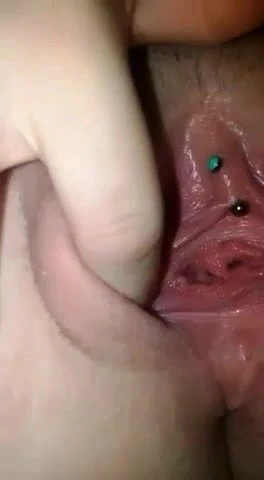 Đẩy lon ra khỏi lồn