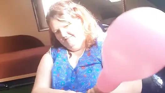 Smock and Balloon, Lihat Apa yang Aku Lakukan dengan Balon itu?
