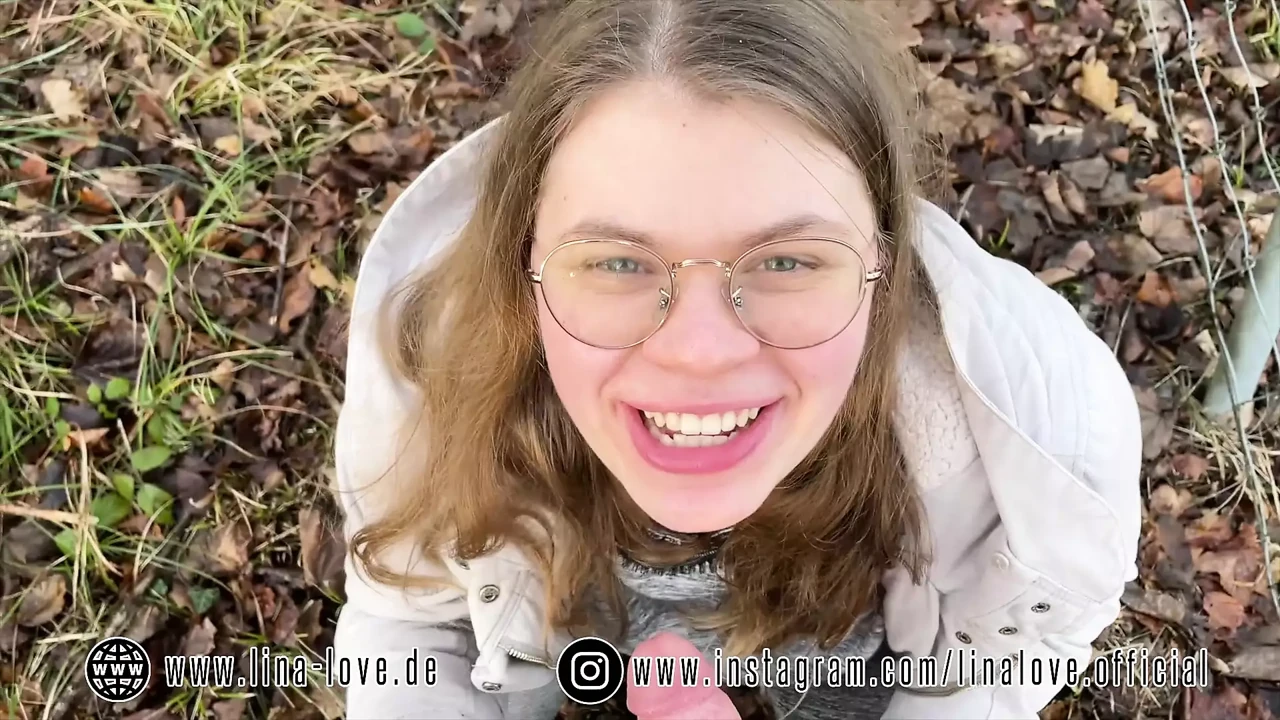 German Teen 18yo first BLOWJOB OUTDOOR
