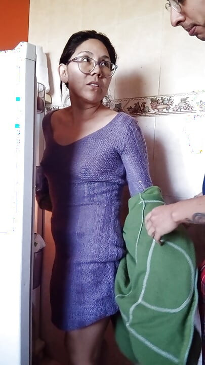 Üvey annemle birlikte hızla buzdolabına koy, ta ki peynirle dolacak olana kadar!