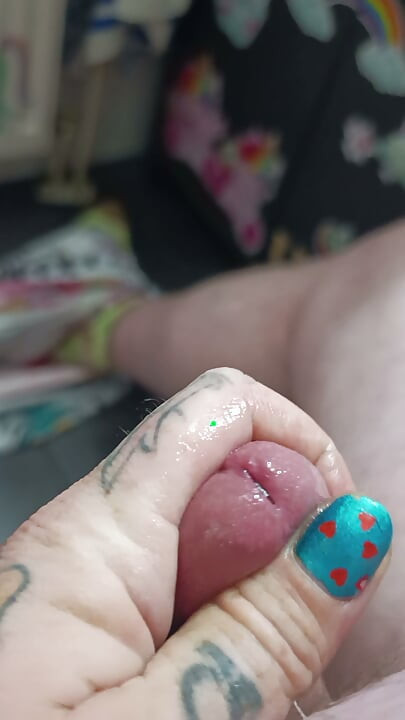 Sensitive cock tip dashed until cum