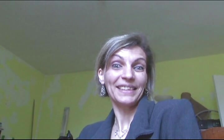 Fransk brud fick sin tajta röv knullad av sin älskare