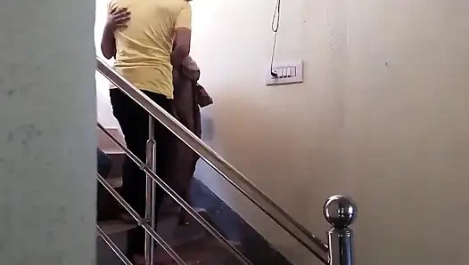 Дырку в киске подруги друга тайно трахнул другой друг