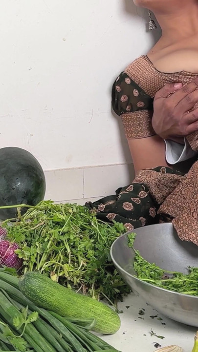 Komal Mami มึงกําลังบ่มผักให้กล้วยให้กู | คลิป 1