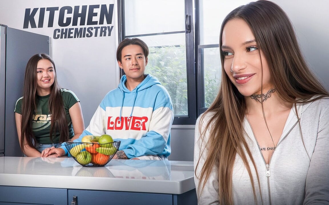 Az ázsiai barátnőm egyedül hagyott a legjobb barátjával... Beleélveztem