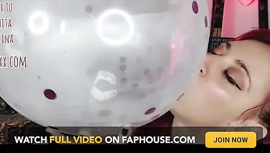 Shyyfxx herhangi bir şeyle seksi olup olmadığını görmek için beni test etti! Looner fetişi!