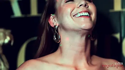 Alexis crystal - gatsby orgasme