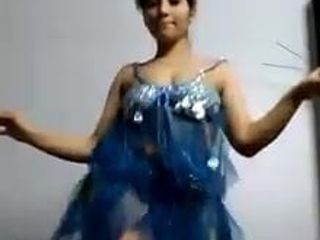 Sahar-Araberin tanzt bloßgestellte Schlampe ii