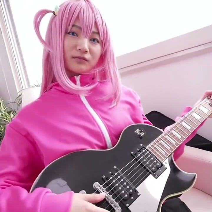 Met a Guy on Social Media - Her First Cosplay Leads Her Into Temptation