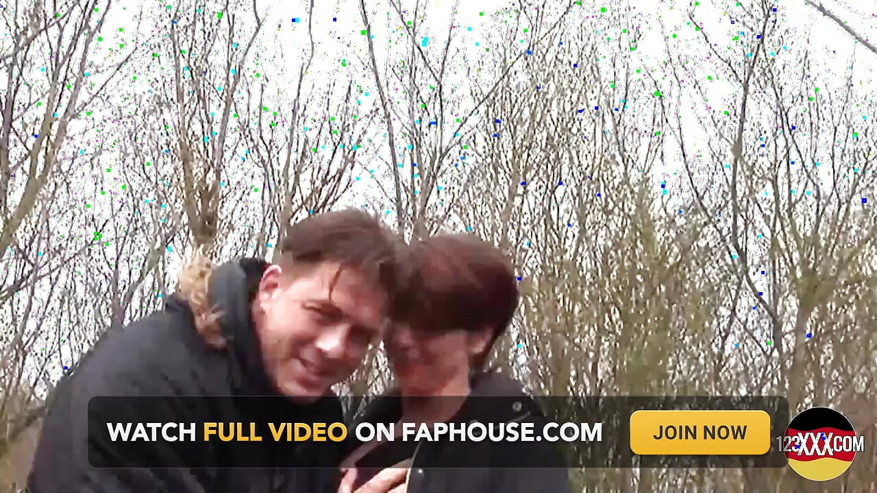 Picked up Chick Gets Fucked and Jizzed Outdoors
