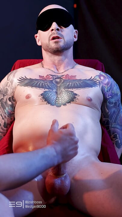 Bullbossjosh and His Legendary Cock Come by Studio