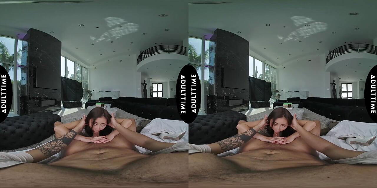 UP CLOSE VR - Nicole Doshi Takes Control In Cowgirl Vr Pov With Big Tit Hardcore Ride