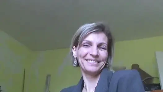 Französisches schätzchen bekam ihren engen arsch von ihrem liebhaber gefickt