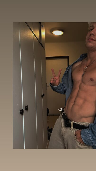 Show de strip masculino solo