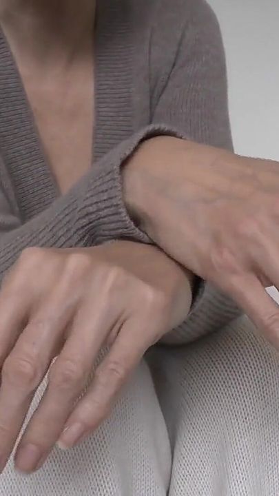 Lady Victoria Valente - Cashmere Outfit, Beautiful Hands, Short Fingernails, Close-ups, JOI, Nipple Play and CBT