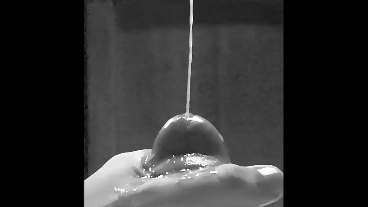 내 손을 흰 방울로 범람