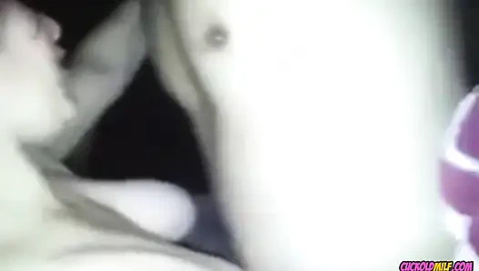 Cuckold milf - istri yang selingkuh