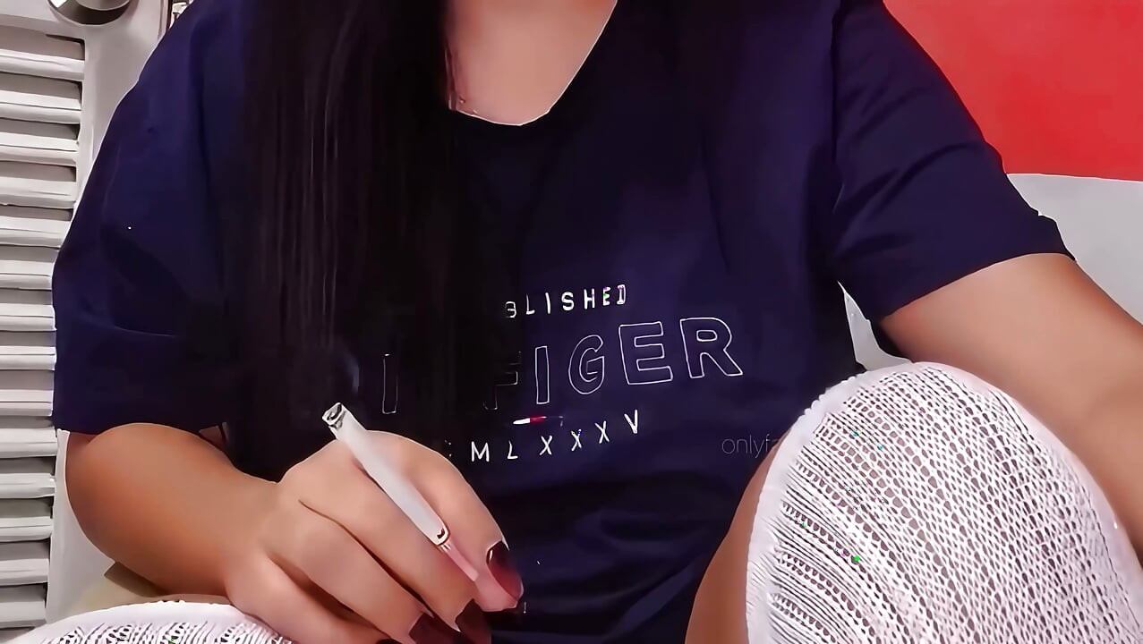 Mohs ejaculando: Muito creme de excitação encharcando suas meias-calças