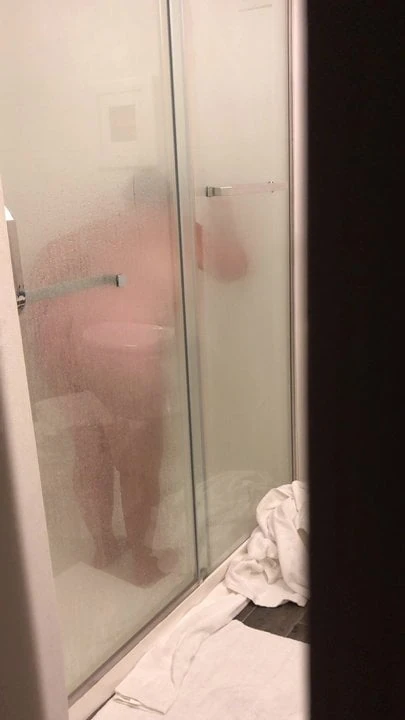 BBW  Ass cheeks in shower