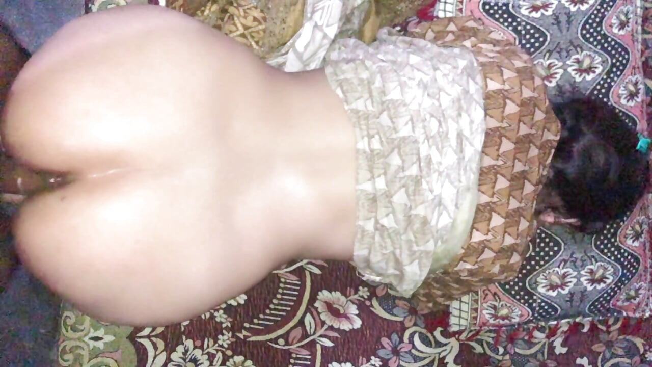 Horny Desi Bhabhi Ko Devar Ne Choda Hardcore - Loud Moaning & Creampie Hindi Audio