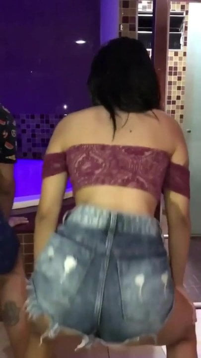 leticiaalzz dancing funk (39)