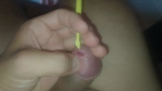 Una buena paja con el mini escalpelo