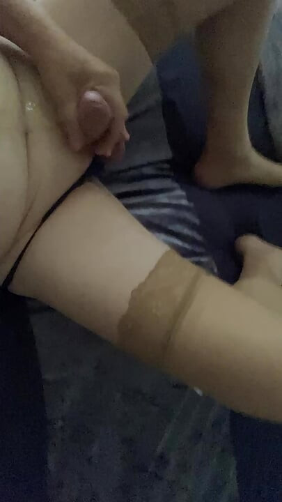 Esposa fora, hora de brincar
