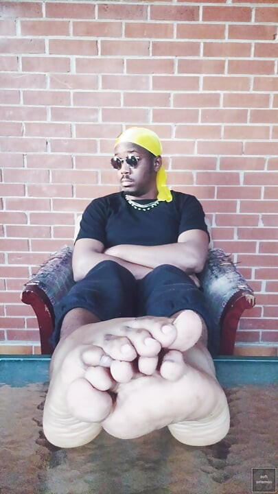Moving male soles and toes (2026)