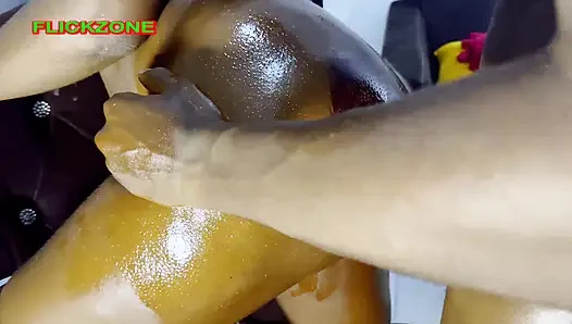 Aku ngentot memeknya gaya doggy di kursi sampai dicrot di dalam