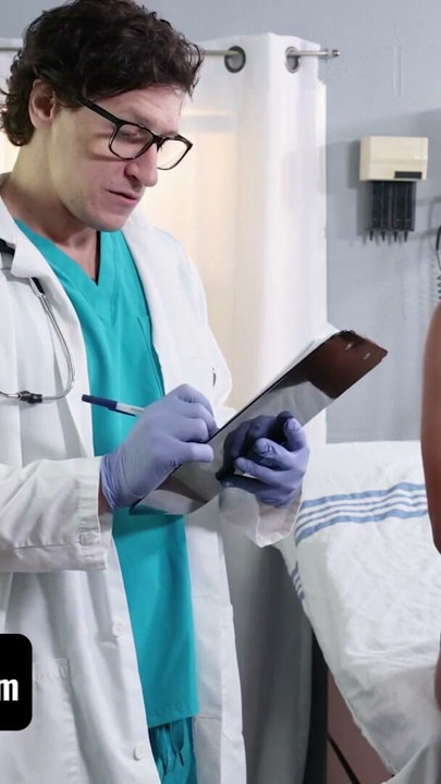Sapık Doktor Dalton Riley, Latin Hastası Jordan Pax'a Yoğun Prostat Muayenesi Yapıyor - Doktor Bantları | Bölüm 1