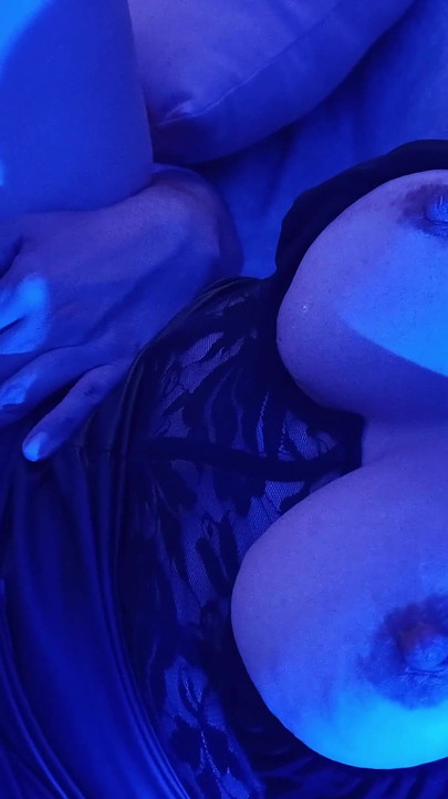 Hot Latina MILF Under Blue Light Gets Oral Sex, Dildo Masturbation and Juicy Fluids with Orgasms