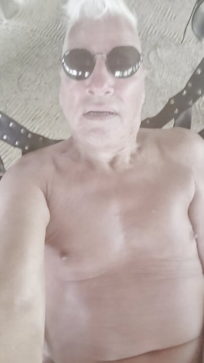 Nua ao ar livre