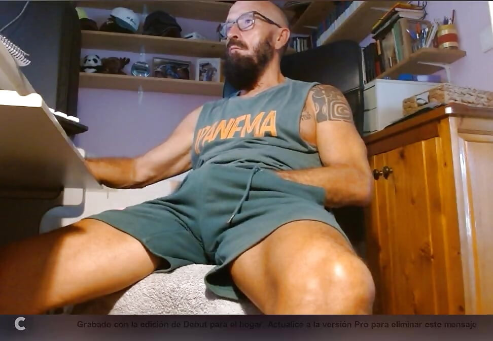 hugot 93 12.09.26 orgasm p milk