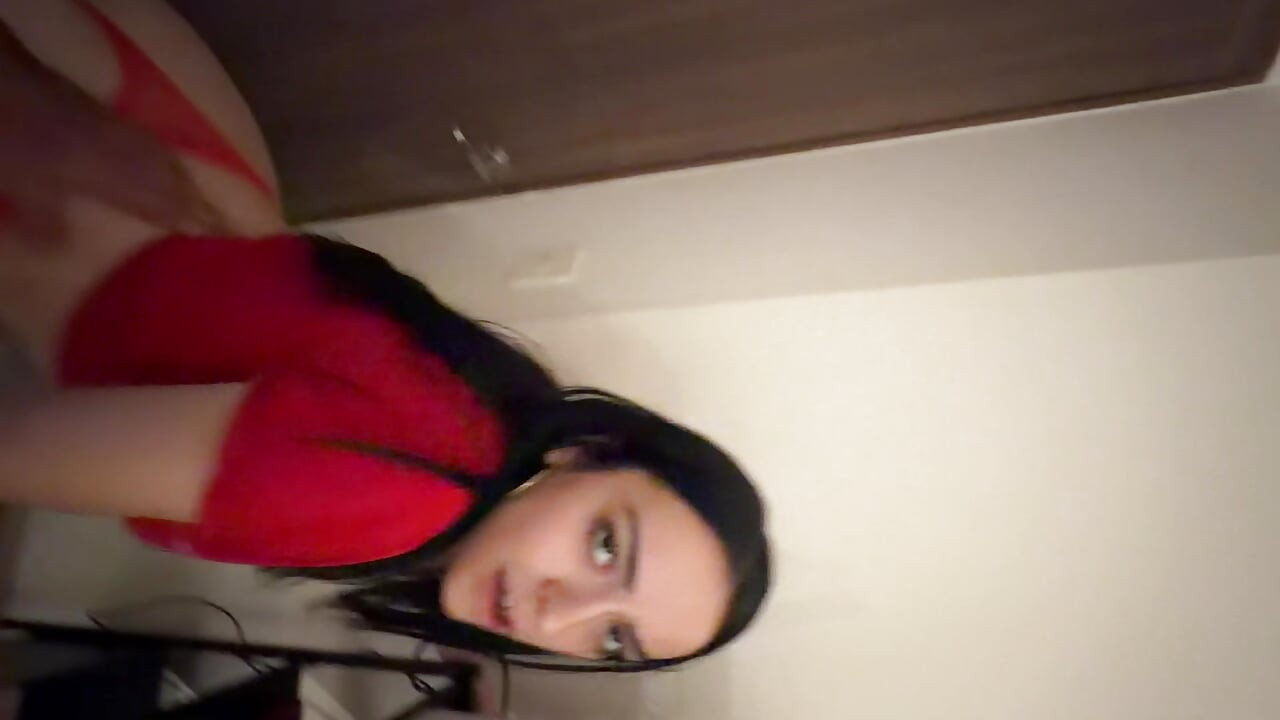 SLUT IN SUIT SUCKS MY DICK LIKE A GODDESS
