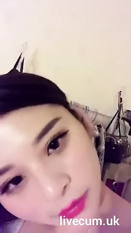 美丽的中国女孩自慰