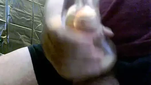 Yeni oyuncağımla oynamak