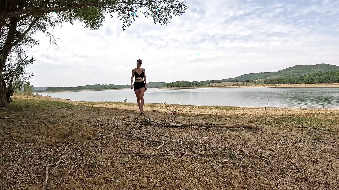 AlmaSol Vlogger at French Nudist Beach Sees a Guy Jerking Off and Sucks His Cock Until He Cums