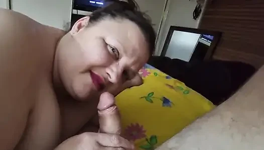 Сексуальная шлюховатая толстушка жена