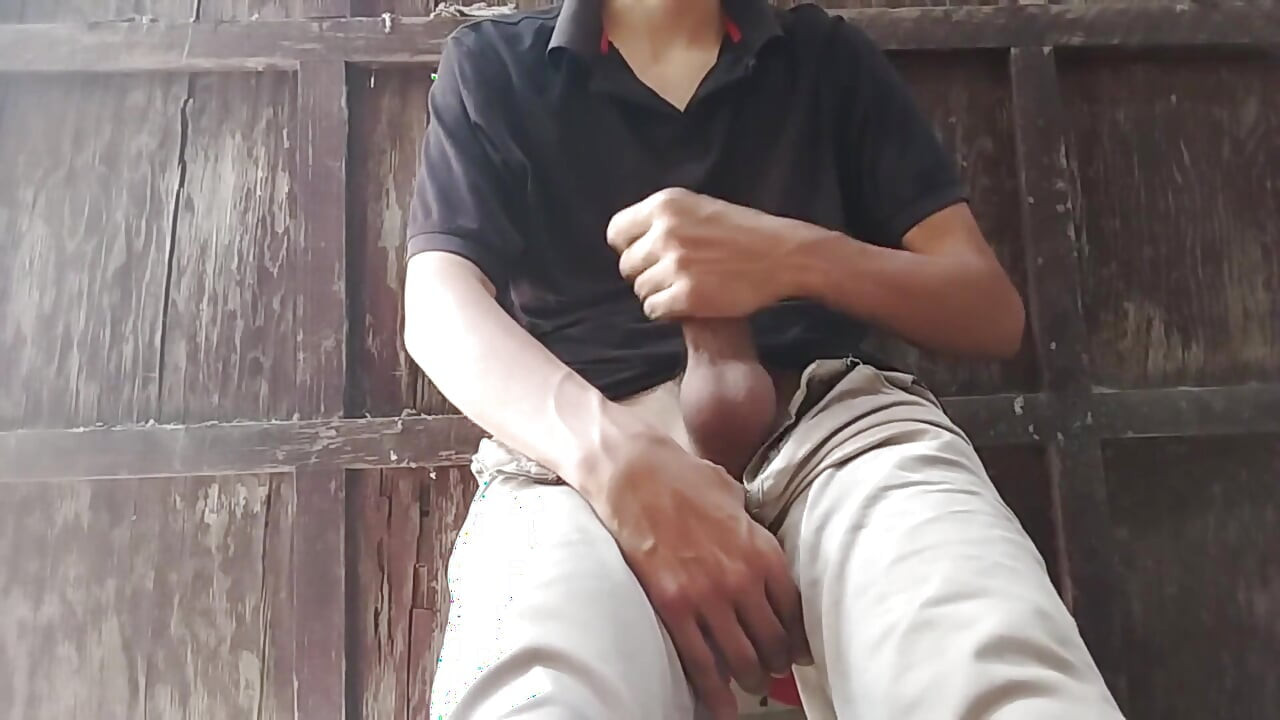 Plenty of Latin Guy Cumshot