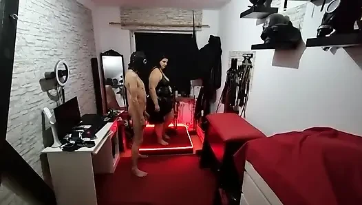 Massage and Punishment of the Slave Part 3-3.